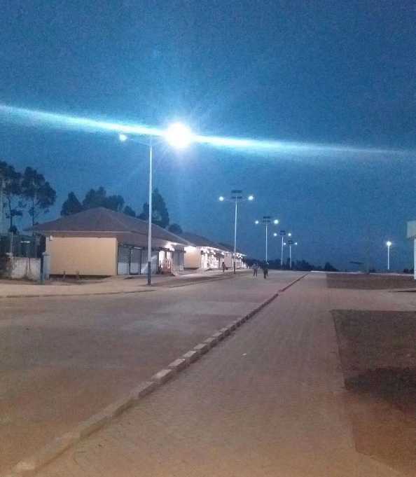 汕头市非洲科特迪瓦太阳能路灯工程